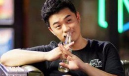 娱乐圈爆料大师叫啥名啊,揭秘幕后真相的神秘人物